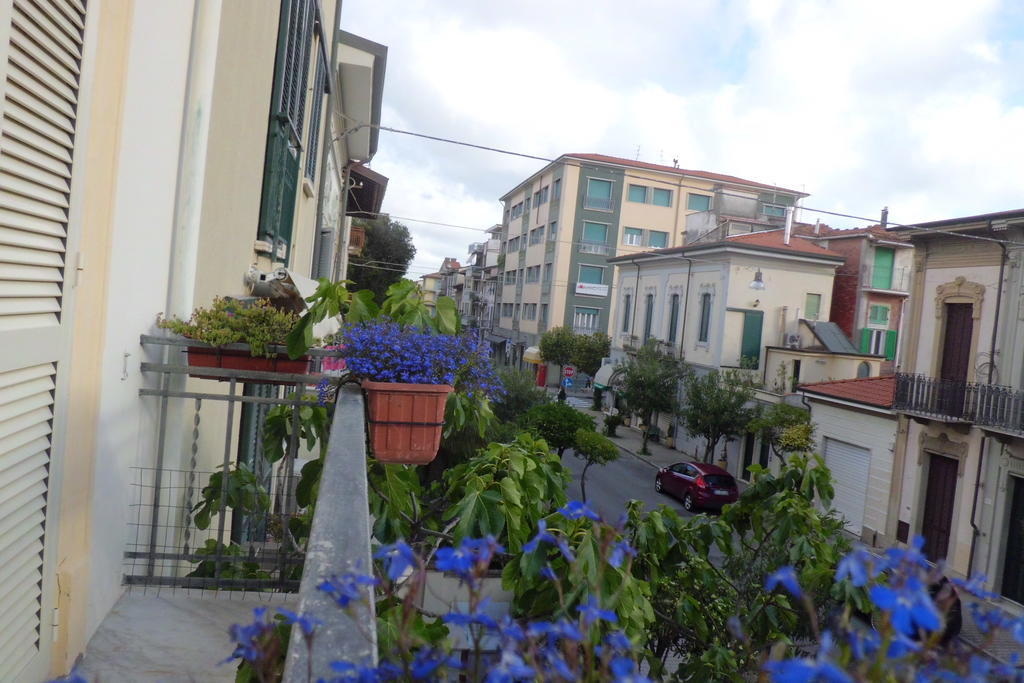Hotel Villa Morgana Viareggio Exterior foto